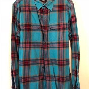 Two L.L. Bean men’s signature button down shirts